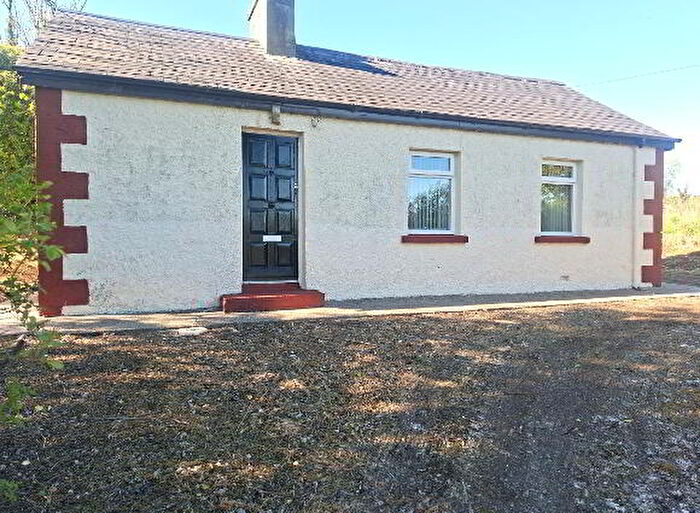 2 Bedroom Cottages For Sale In Tirmacspird Rd, Ederney, BT93