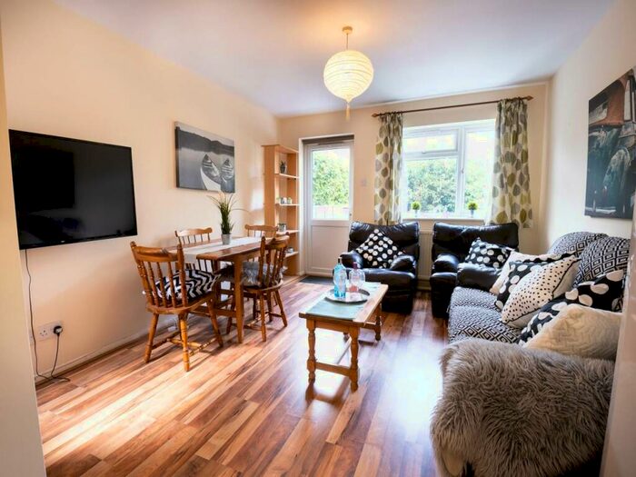 4 Bedroom House To Rent In Beverley Road, Canterbury, Kent, CT2