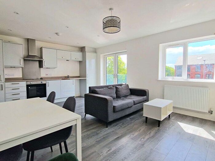 2 Bedroom Flat To Rent In Rathmell Court, Leeds, LS15