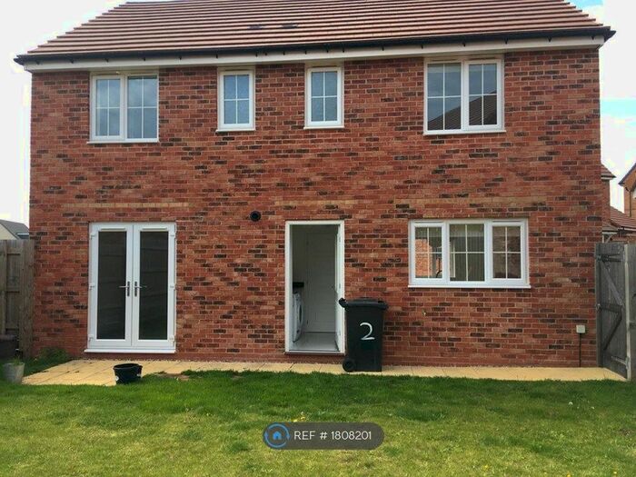 4 Bedroom Detached House To Rent In Howkins Road, Northampton, NN6