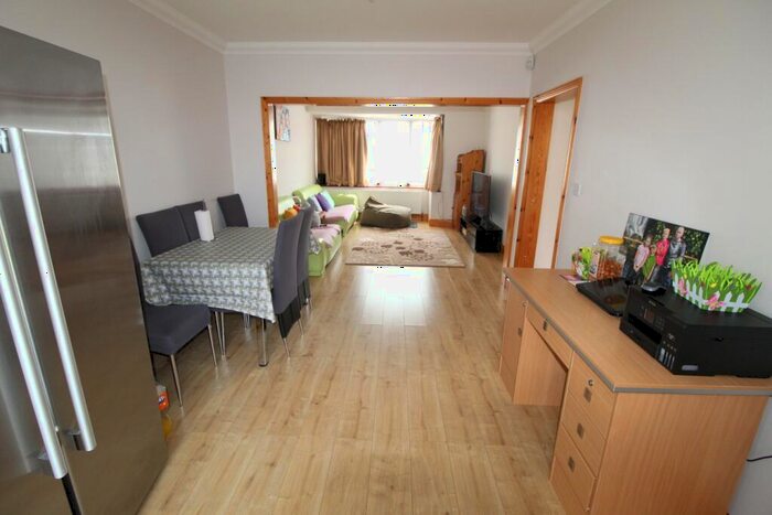 3 Bedroom Semi-Detached House To Rent In Streatfield Road, Harrow, HA3