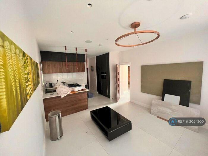 1 Bedroom Maisonette To Rent In Hillside Crescent, Northwood, HA6