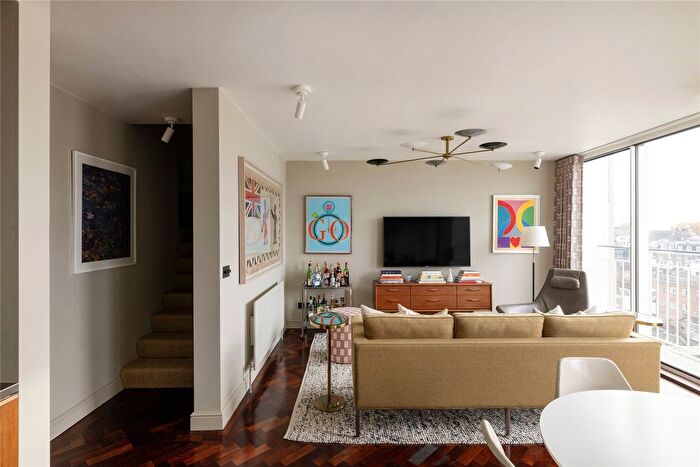 2 Bedroom Flat To Rent In Notting Hill Gate, London, W11