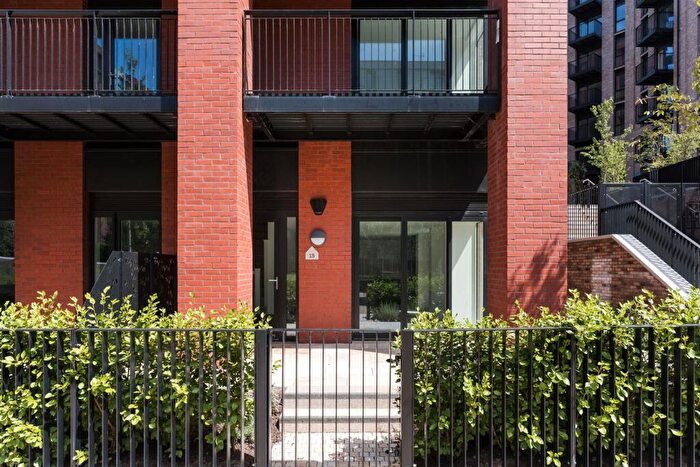 2 Bedroom Apartment To Rent In The Railings, Middlewood Locks, M5