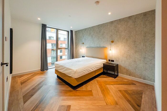 2 Bedroom Flat To Rent In Ancoats Gardens, Bendix Way, Manchester, M4