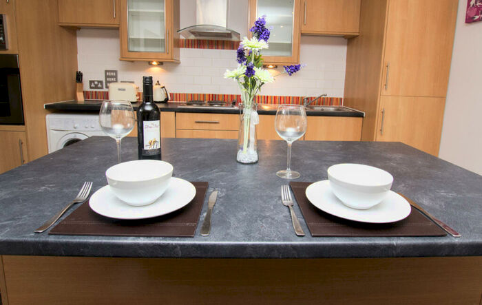 1 Bedroom Flat To Rent In Town Mead, RH11