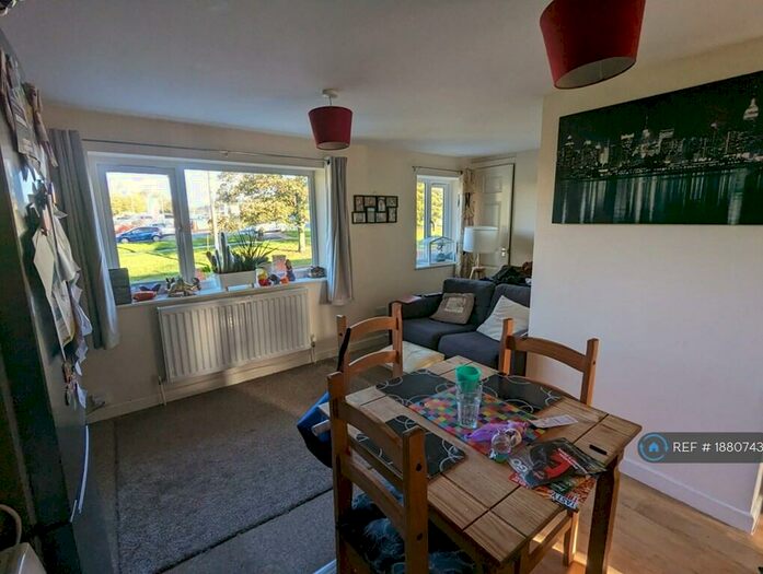 2 Bedroom Maisonette To Rent In Salterton Rd, Exmouth, EX8