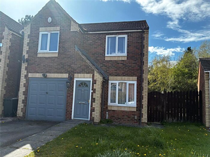 3 Bedroom Semi Detached House To Rent In Ullswater Avenue, Darlington, DL1