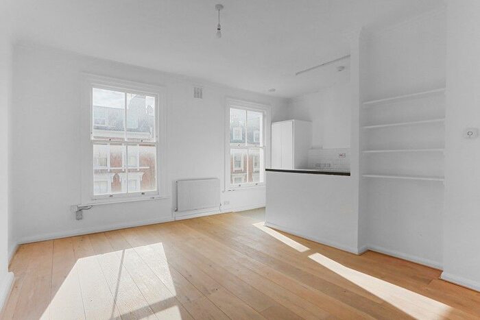 1 Bedroom Flat For Sale In Russell Gardens, Kensington, London, W14