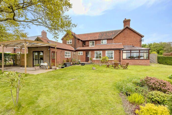 5 Bedroom Detached House For Sale In Mareham-On-The-Hill, Horncastle, Lincs, LN9