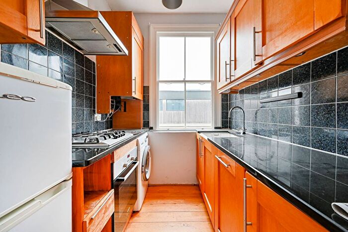 2 Bedroom Flat To Rent In Barrowgate Road, Chiswick, London, W4