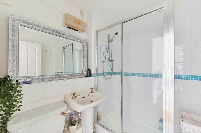 1 Bedroom Flat To Rent In Bedford Street, Bath, BA1