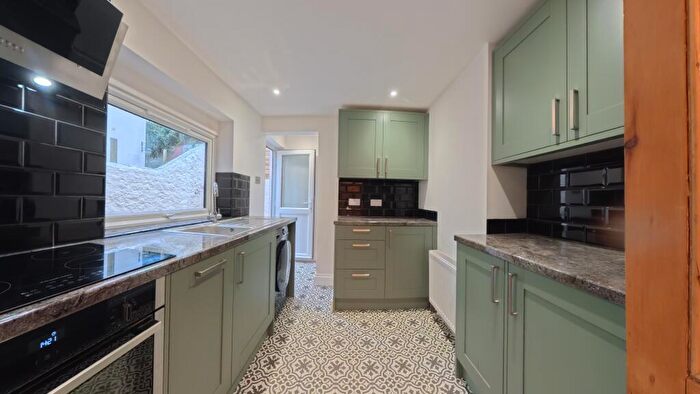 1 Bedroom Flat To Rent In Upper Lewes Road, Brighton, BN2