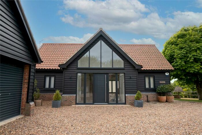 3 Bedroom Detached House To Rent In Whitehouse Lane, West Bergholt, Colchester, Essex, CO6