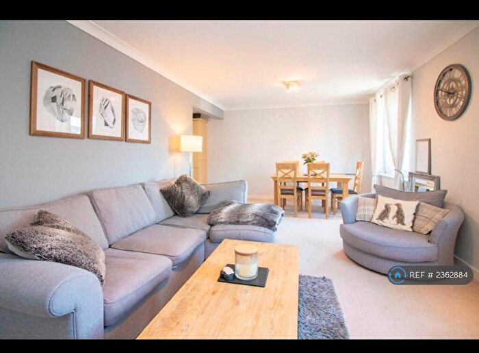 2 Bedroom Flat To Rent In Carlotta Way, Cardiff, CF10