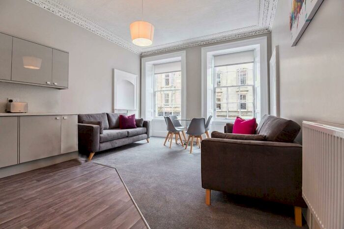 4 Bedroom Flat To Rent In West Preston Street, Newington, Edinburgh, EH8