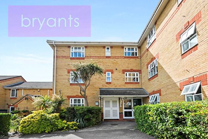 1 Bedroom Flat To Rent In Founders Close, London, E6