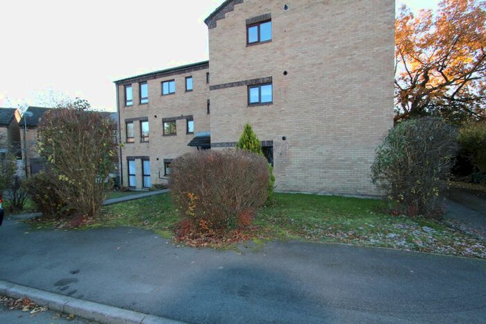 2 Bedroom Flat To Rent In Wessex Gardens, Sheffield, S17