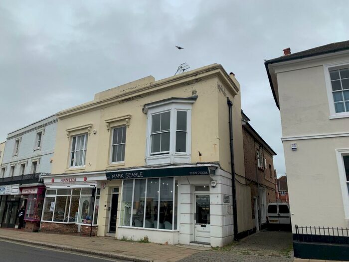 2 Bedroom Flat To Rent In High Street, Fareham, PO16