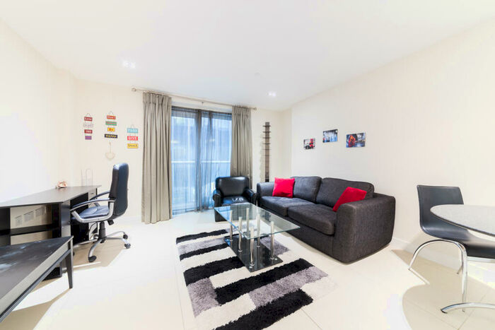 1 Bedroom Apartment To Rent In City Road, London, EC1Y