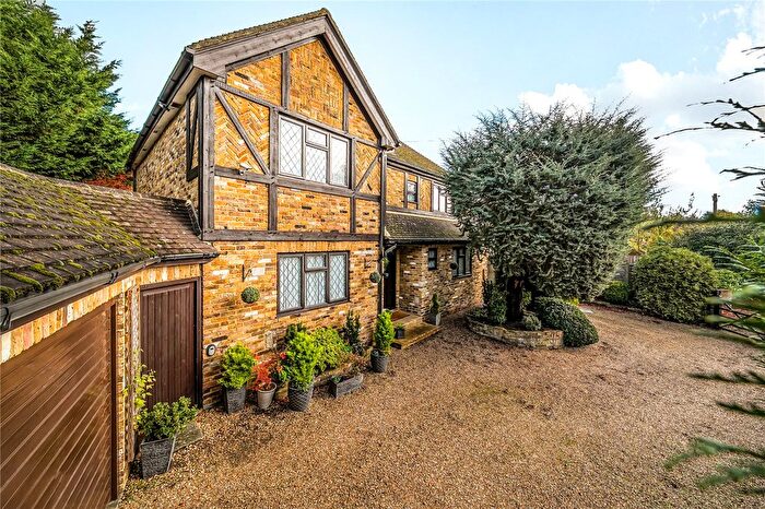 4 Bedroom Detached House For Sale In Woodlands Road, Camberley, Surrey, GU15