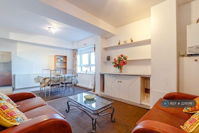 2 Bedroom Flat To Rent In City View House, London, E2