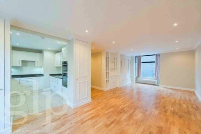 2 Bedroom Flat To Rent In Ridgmount Street, Bloomsbury E, WC1