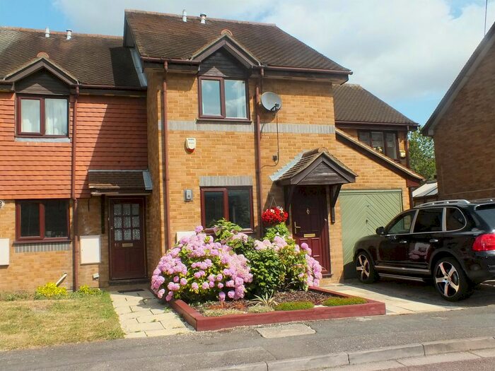 2 Bedroom Terraced House To Rent In Willenhall Drive, Hayes, Middlesex, UB3