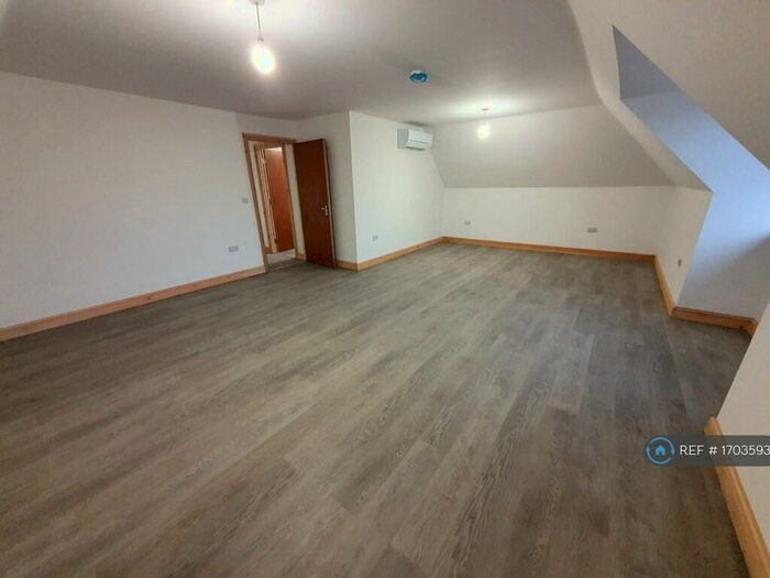 1 Bedroom Flat To Rent In Anglesea Road, Southampton, SO15