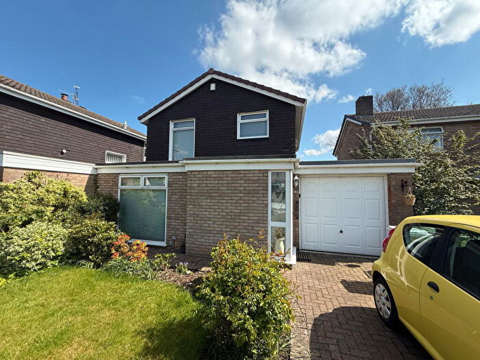 3 Bedroom Link Detached House For Sale In Venables Drive, Spital, CH63