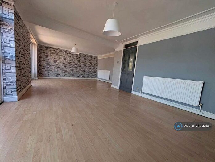 4 Bedroom End Of Terrace House To Rent In Tilston Walk, Wilmslow, SK9