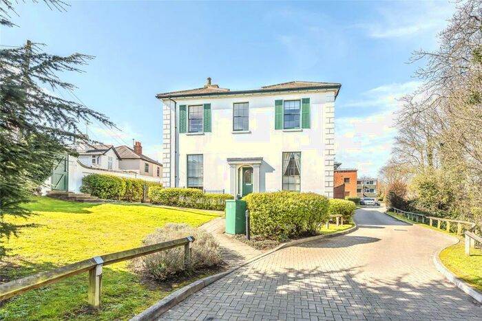 1 Bedroom Apartment To Rent In All Saints Gardens, Tilehurst Road, Reading, Berkshire, RG1