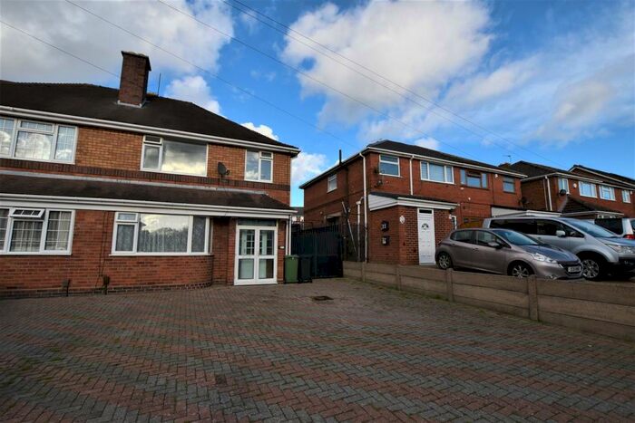 3 Bedroom House To Rent In Green Lane, Stourbridge, DY9