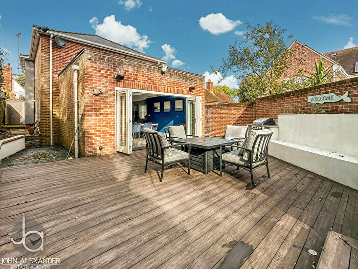 4 Bedroom Detached House For Sale In Lexden Road, Colchester, CO3