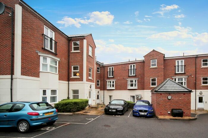 1 Bedroom Flat To Rent In East Reach, Taunton, TA1