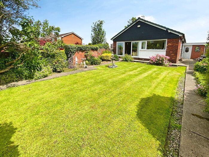 2 Bedroom Bungalow For Sale In Smethurst Lane, Morris Green, BL3