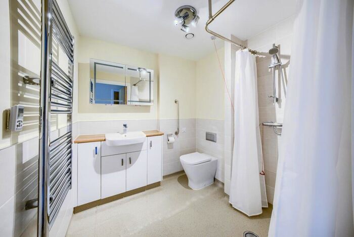 1 Bedroom Apartment For Sale In Springfield Close, Stratford-Upon-Avon, CV37