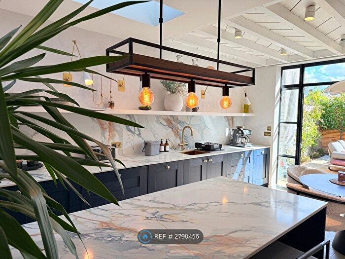 4 Bedroom End Terrace House To Rent In Foxbury Road, Bromley, BR1