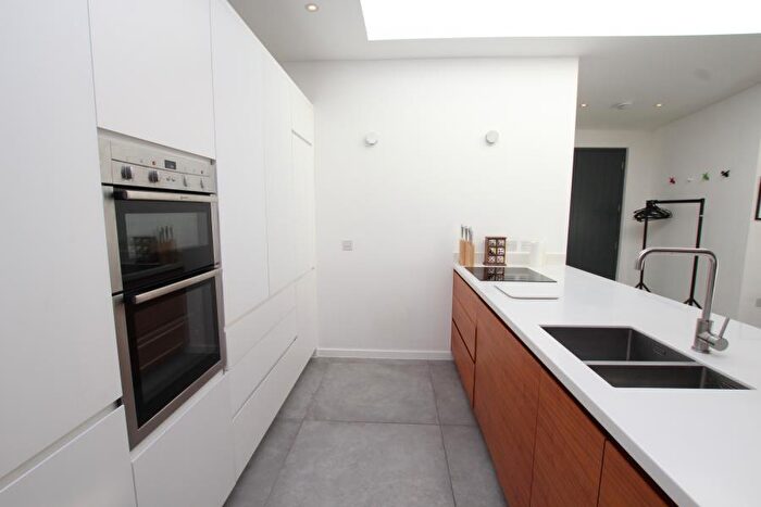 2 Bedroom Apartment To Rent In Westfield Place - Clifton Village, BS8