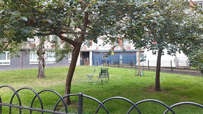 1 Bedroom Flat For Sale In Diss Street, Columbia Road, London, E2