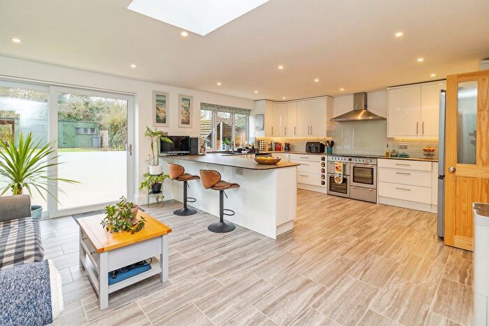 3 Bedroom Semi-detached House For Sale In Padbury Road, Buckingham, MK18