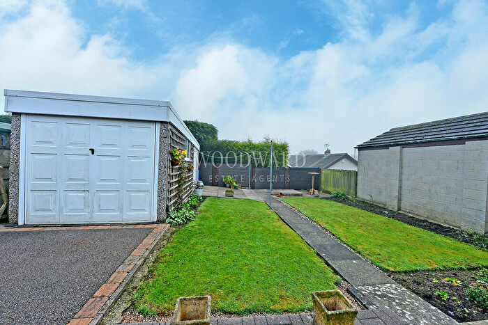 2 Bedroom Detached Bungalow For Sale In Thomson Drive, Codnor, DE5