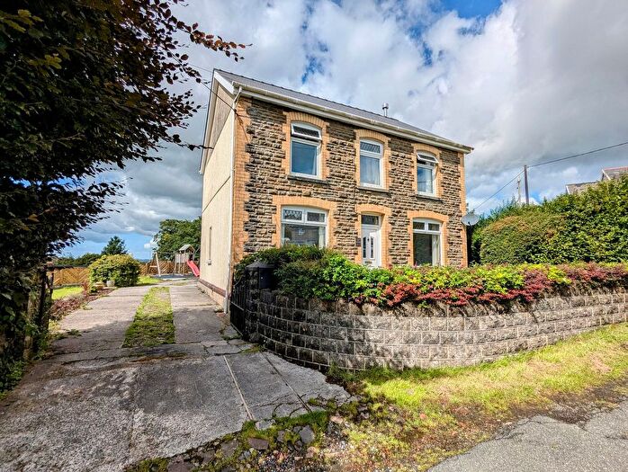 3 Bedroom Detached House For Sale In Heol Yr Ysgol, Cefneithin, Llanelli, Carmarthenshire., SA14