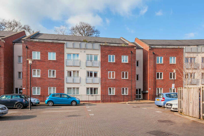 2 Bedroom Flat To Rent In Beech Road, Headington, OX3