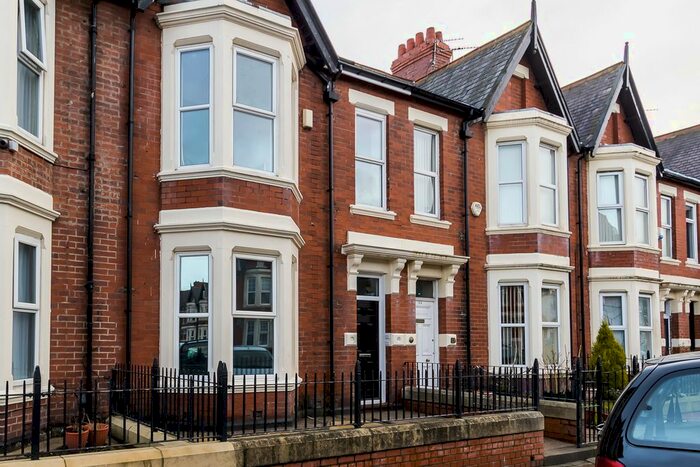 1 Bedroom Flat To Rent In Wingrove Road, Fenham, Newcastle Upon Tyne, NE4