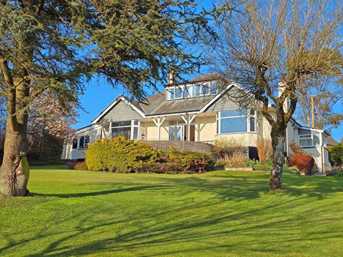 5 Bedroom Detached House For Sale In Popes Lane, Crediton, EX17