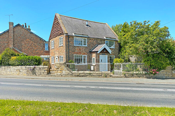 3 Bedroom Detached House For Sale In Boroughbridge Road, Ferrensby, Knaresborough, HG5