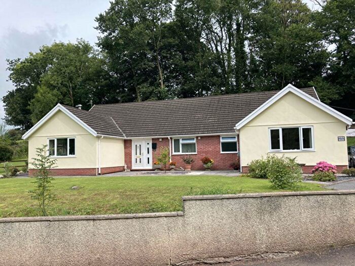 4 Bedroom Detached Bungalow For Sale In Willow Brook, Ferryside, Carmarthenshire, SA17