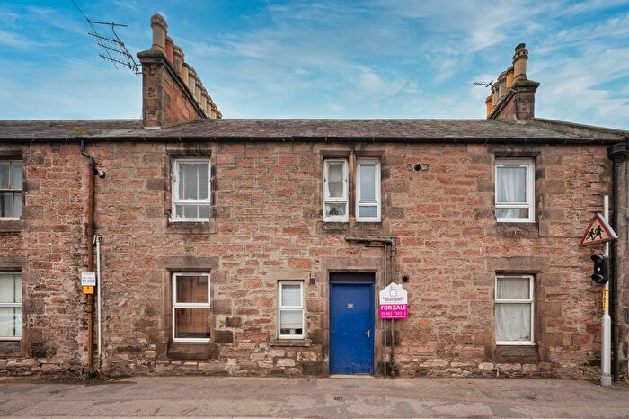 2 Bedroom Flat For Sale In Tomnahurich Street, Inverness, IV3