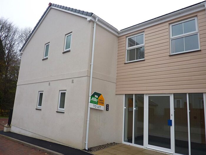 2 Bedroom Property To Rent In Newbridge View, Truro, TR1